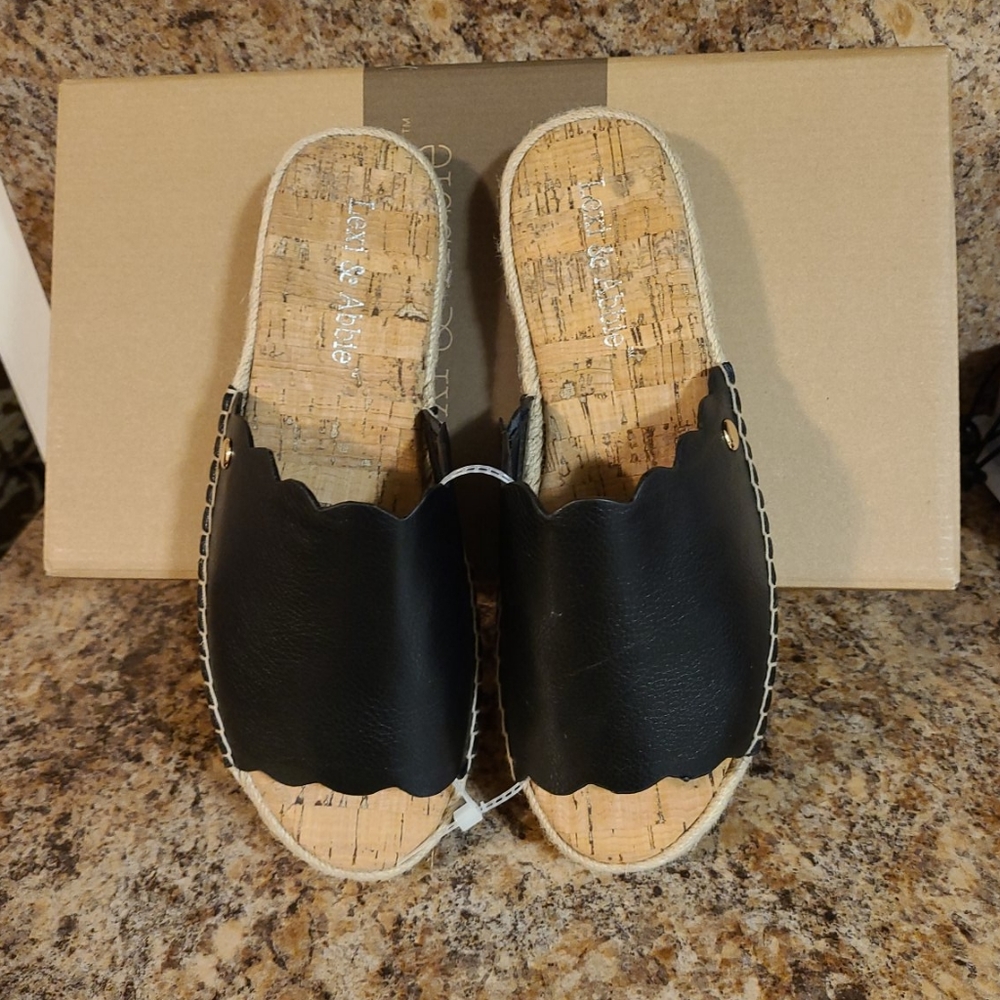 Ladies shoes